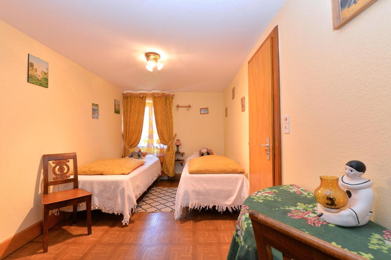Gites ou Chambres d'hôtes à la ferme Orbey Esterno foto
