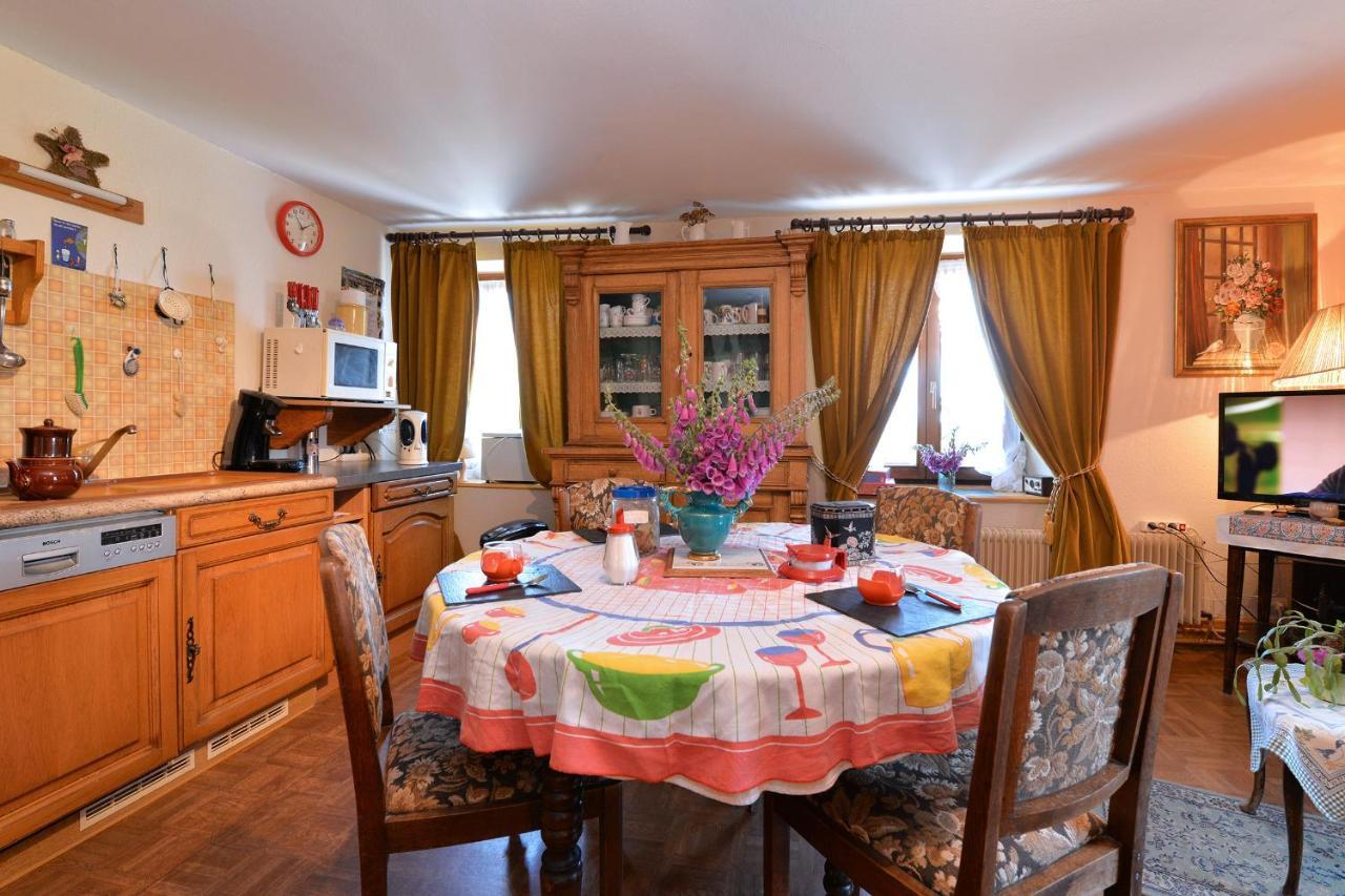 Gites ou Chambres d'hôtes à la ferme Orbey Esterno foto